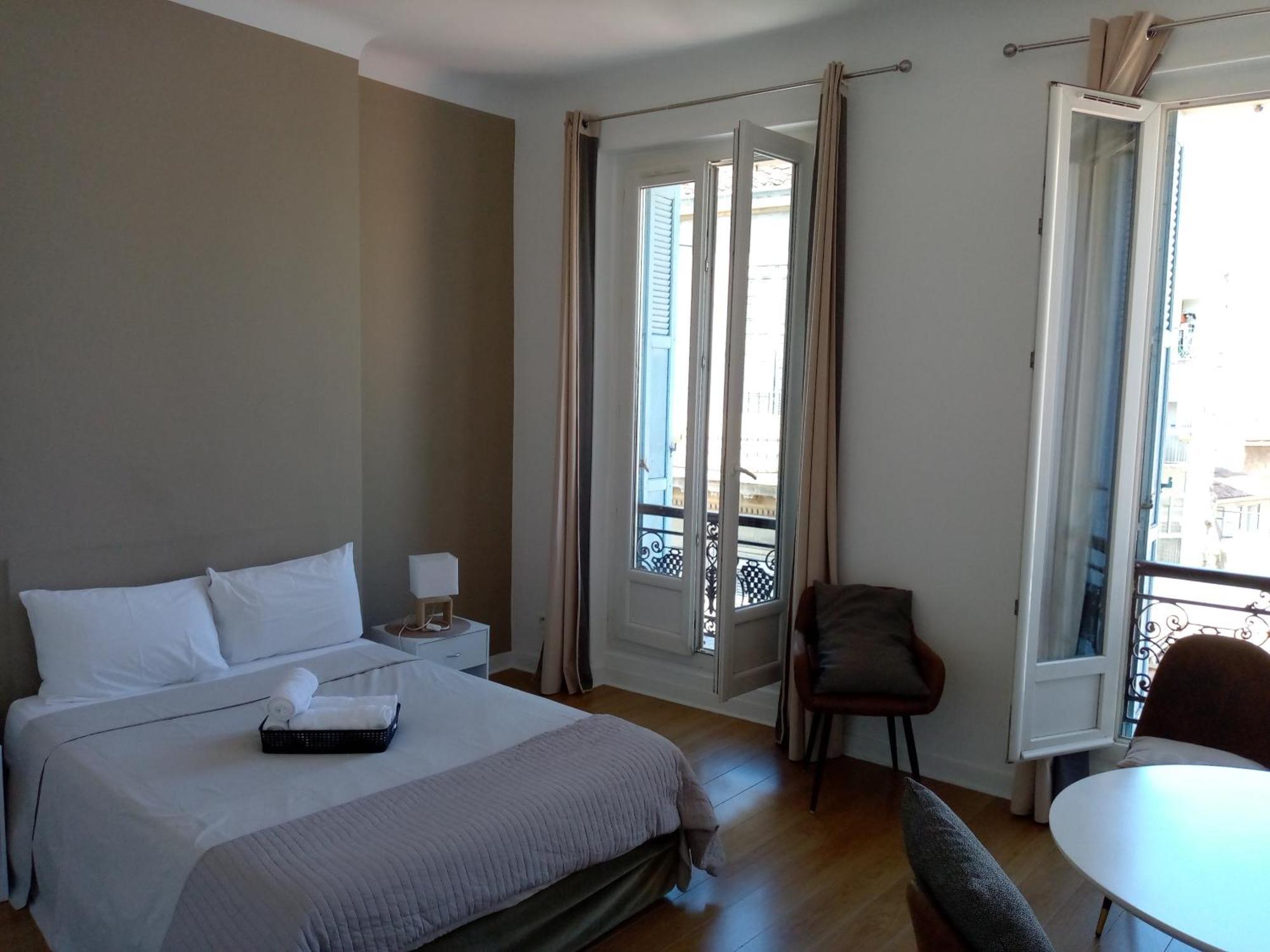 Quartier Le Plus Animé De La Plaine Cours Julien Chambre Privé Dans Appartamento *